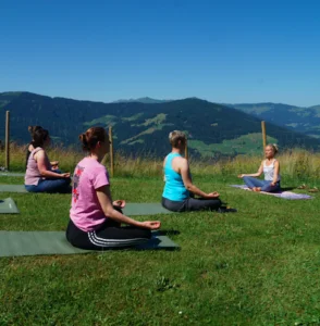 Yoga tijdens de HSP retraite